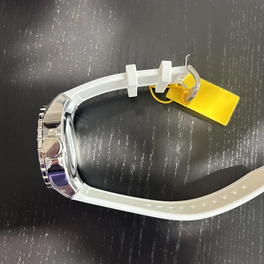 Invicta aviator skyshock